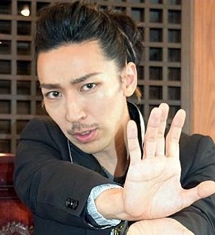 Takahiro ダンサー 振付師 の結婚相手の嫁は誰 ダンス動画も